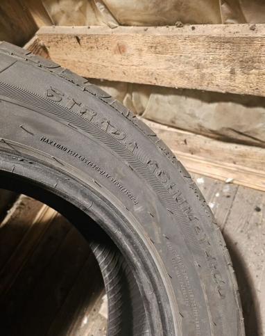 Viatti Strada Asimmetrico 215/60 R16 95V