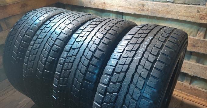 Dunlop SP Winter Ice 01 265/60 R18