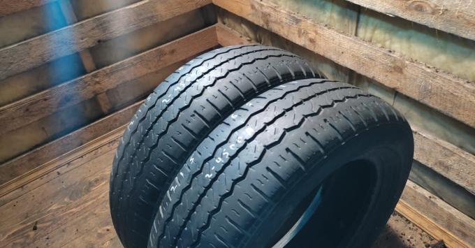 Hankook Radial RA08 215/65 R17