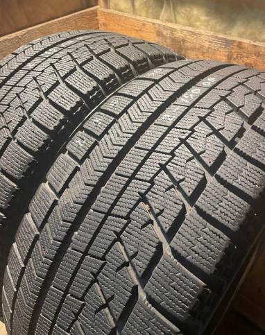 Bridgestone Blizzak VRX 235/50 R17