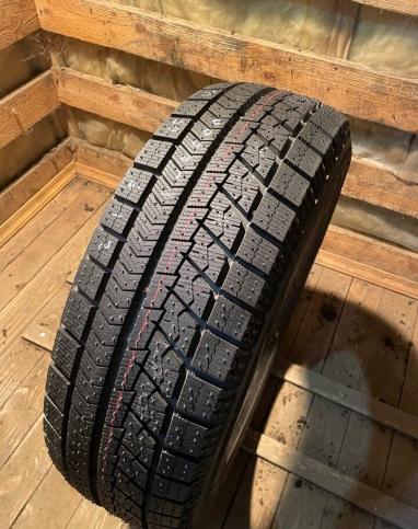 Bridgestone B391 215/65 R16