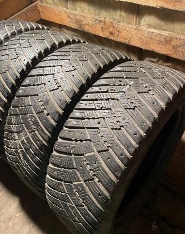 Goodyear UltraGrip Ice Arctic SUV 225/55 R18