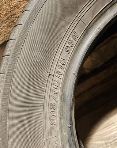Yokohama BluEarth-GT AE51E 205/65 R16 95H