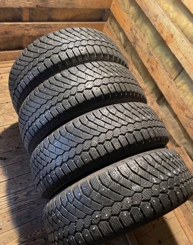 Continental ContiIceContact 4x4 215/70 R16