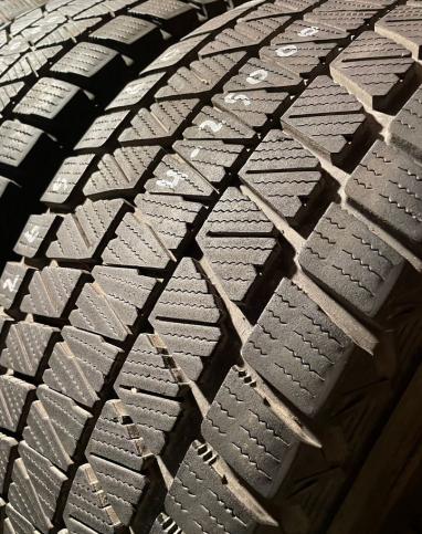 Bridgestone Blizzak DM-V2 265/60 R18