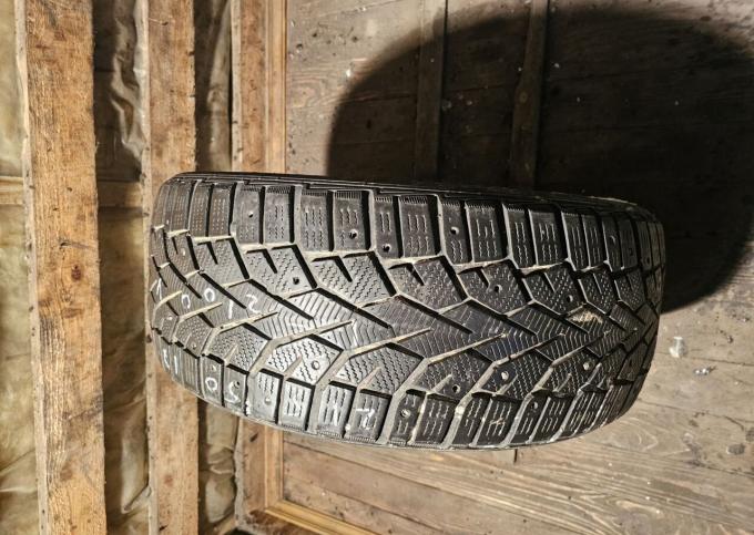 Gislaved NordFrost 100 215/50 R17