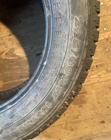 Nokian Tyres Hakkapeliitta 5 SUV 225/60 R17