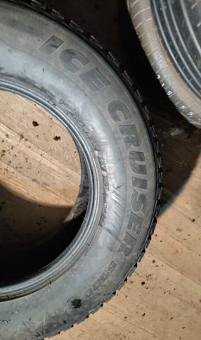 Bridgestone Ice Cruiser 5000 275/65 R17