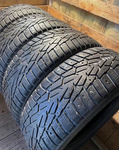 Nokian Tyres Hakkapeliitta 7 215/65 R16