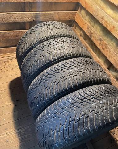 Nokian Tyres Hakkapeliitta 8 225/55 R17