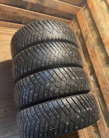 Goodyear UltraGrip Ice Arctic SUV 215/60 R17