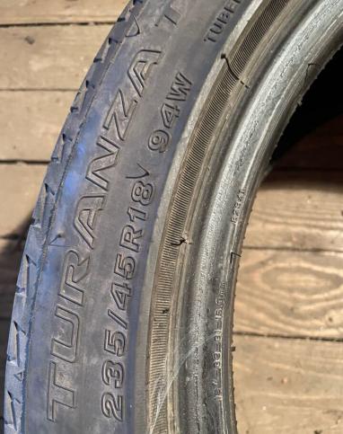 Bridgestone Turanza T005A 235/45 R18