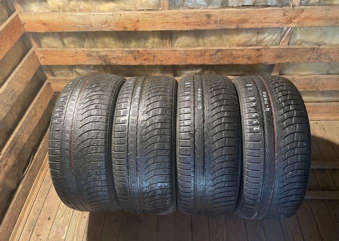 Nokian Tyres WR A4 235/45 R18