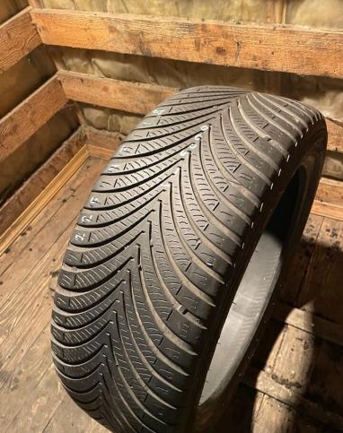 Kumho Solus 4S HA32 225/45 R18