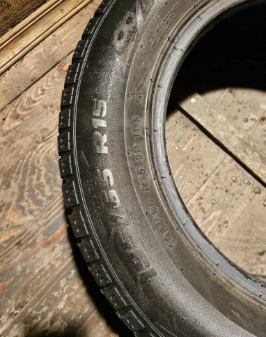 Pirelli Formula Ice 195/65 R15