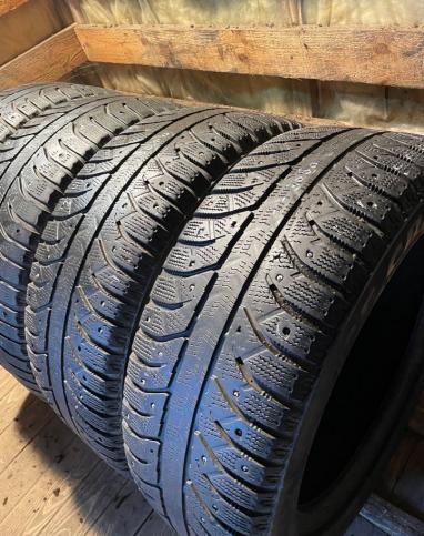 Bridgestone Ice Cruiser 7000 205/55 R16