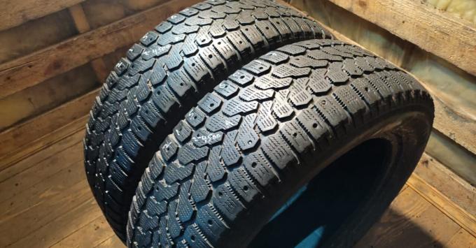 Yokohama F700Z 215/60 R17