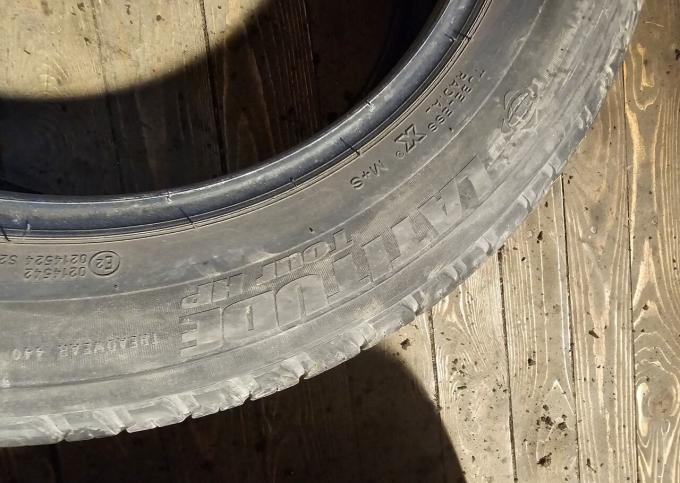 Michelin Latitude Tour HP 235/55 R17