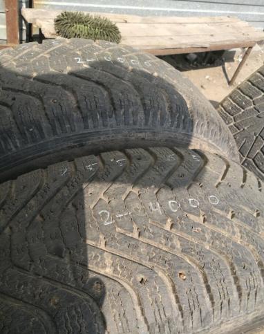 Goodyear UltraGrip 500 225/65 R17