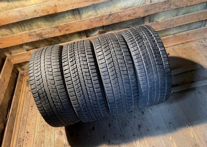 Dunlop SP Winter Ice 01 205/55 R16