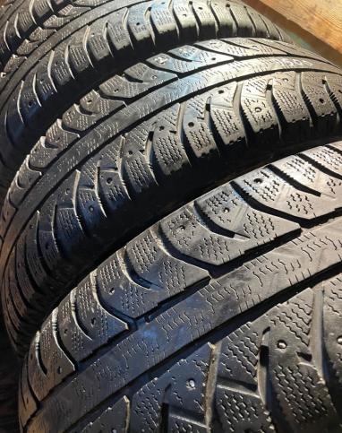 Bridgestone Ice Cruiser 7000 225/65 R17