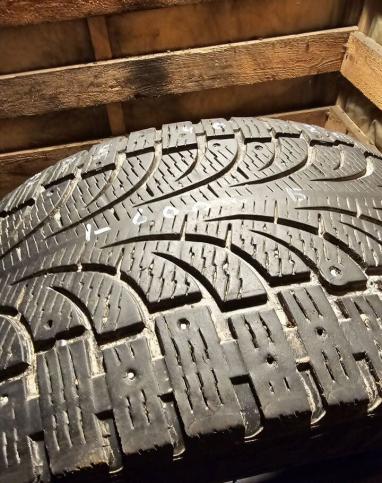 Pirelli Winter Carving Edge 275/40 R20