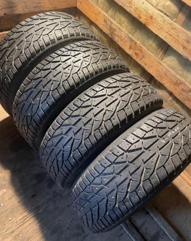 Kormoran SUV Stud 215/65 R16