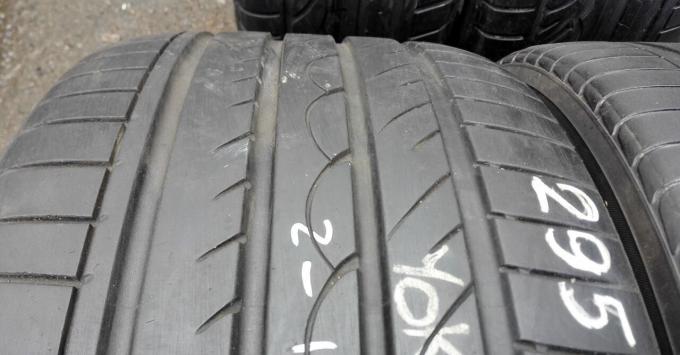 Yokohama Advan Sport V105 295/35 R21