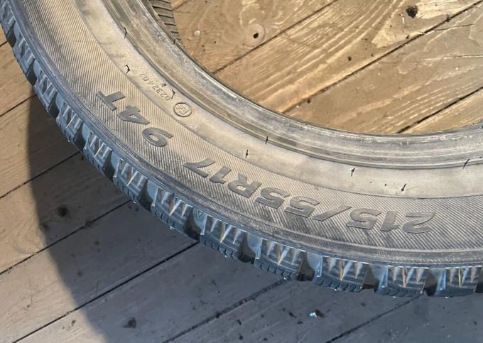 Hankook Winter I'Pike 215/55 R17