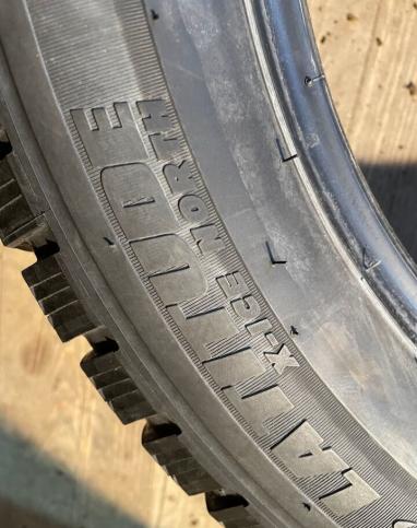 Michelin X-Ice North 215/60 R17