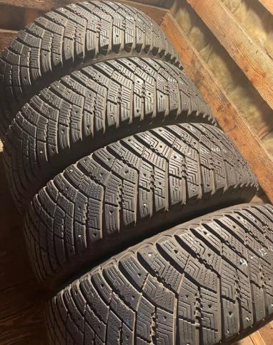 Goodyear UltraGrip Ice Arctic SUV 225/65 R17