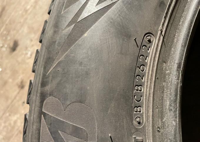 Bridgestone Blizzak DM-V2 265/60 R18