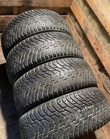 Nokian Tyres Hakkapeliitta 8 215/55 R17