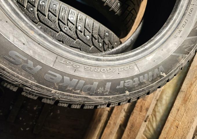 Hankook Winter I'Pike RS W419 205/60 R16