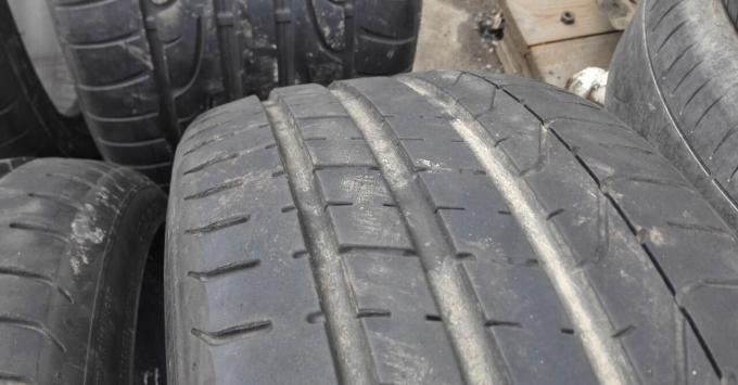 Pirelli P Zero 225/35 R19