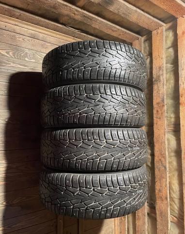 Nokian Tyres Hakkapeliitta 7 SUV 215/65 R16