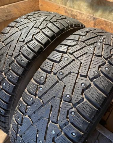 Pirelli Ice Zero 215/65 R16