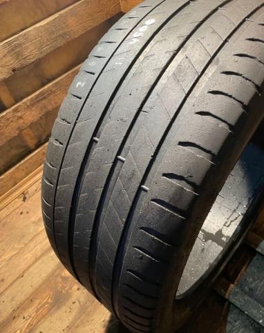 Michelin Latitude Sport 3 265/40 R21