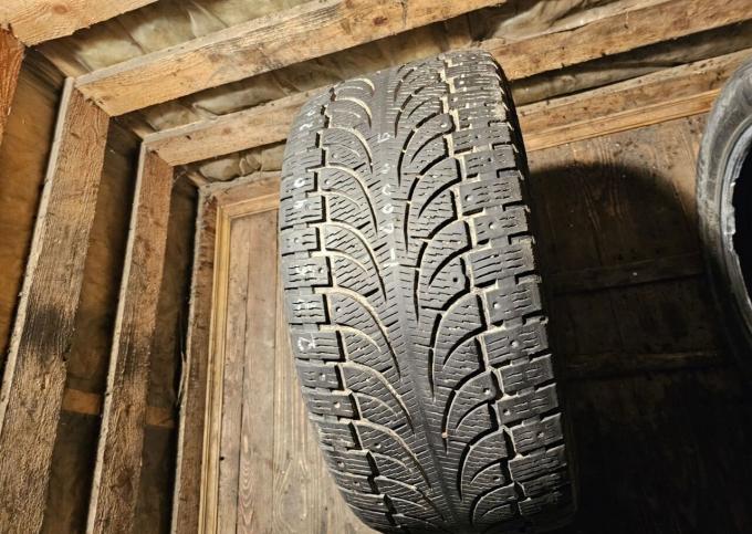 Pirelli Winter Carving Edge 275/40 R20