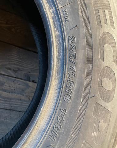 Bridgestone Ecopia EP850 225/70 R16