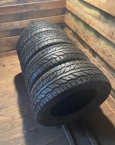 Cooper Weather-Master WSC 235/55 R17