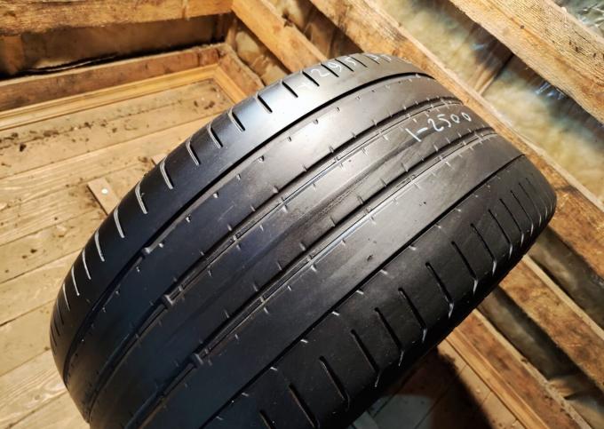 Pirelli P Zero 295/35 R21