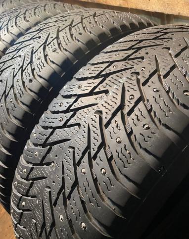 Nokian Tyres Hakkapeliitta 8 SUV 235/65 R17