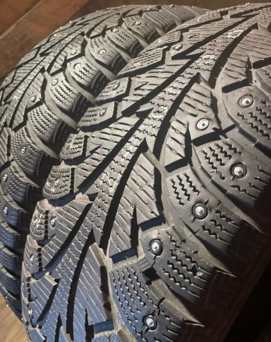 Hankook Winter I'Pike 215/55 R17