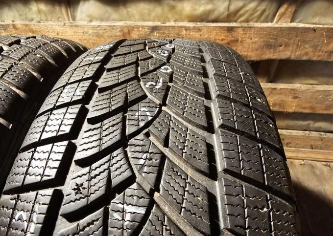 Goodyear UltraGrip Ice SUV 225/55 R18