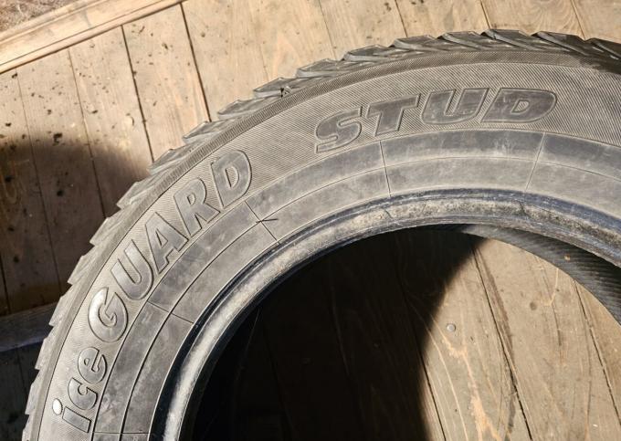 Yokohama Ice Guard IG35 215/65 R16