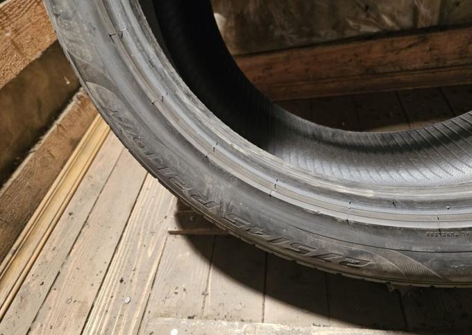 Pirelli P Zero 275/45 R21