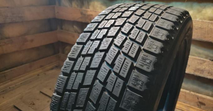 Bridgestone Blizzak WS-50 215/55 R16