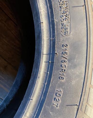 Michelin X-Ice 3 215/65 R16