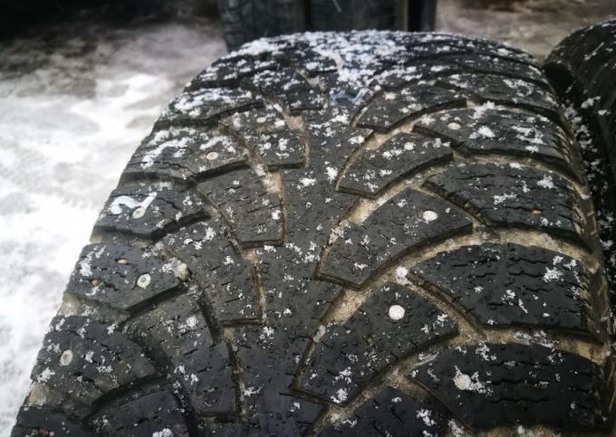 Nokian Tyres Hakkapeliitta SUV 235/65 R17